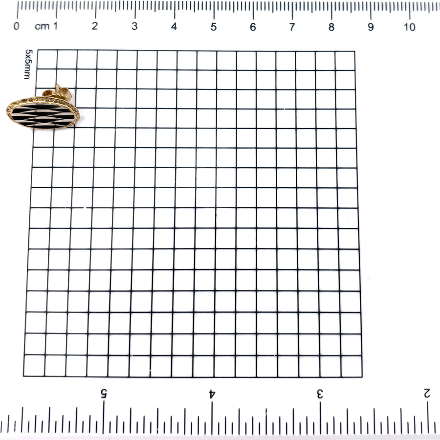Orecchini toppe ovali, al lobo in oro bicolore; 4.79 gr
