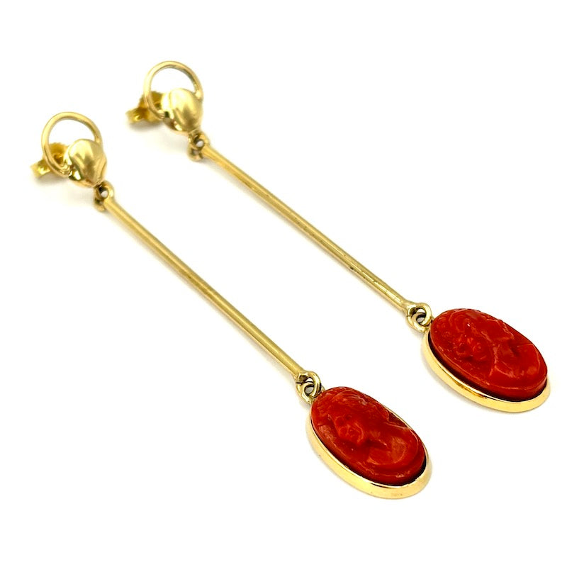 Orecchini vintage cammei corallo, pendenti a fiammifero - 7.6 cm x 1.1 cm; 9.21 gr