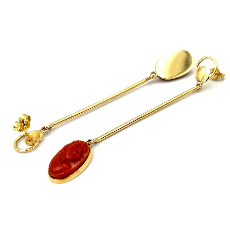 Orecchini vintage cammei corallo, pendenti a fiammifero - 7.6 cm x 1.1 cm; 9.21 gr
