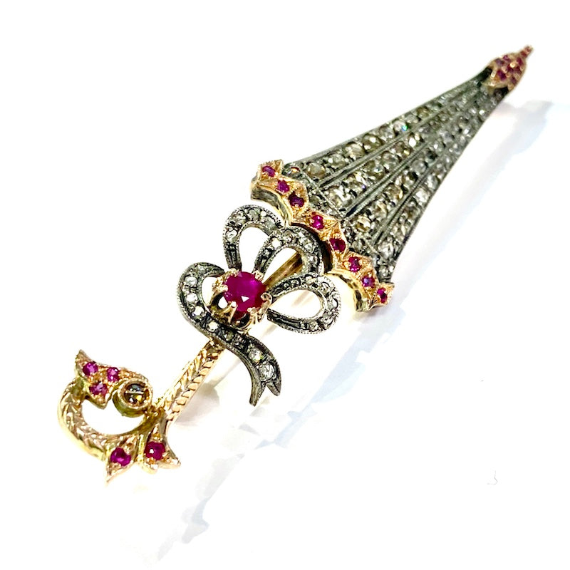 Spilla Ombrello vintage, rubini, oro e diamanti; 14.04 gr