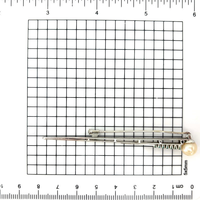 Spillone d'epoca vintage, perla, smeraldi e oro bianco; 5.34 gr